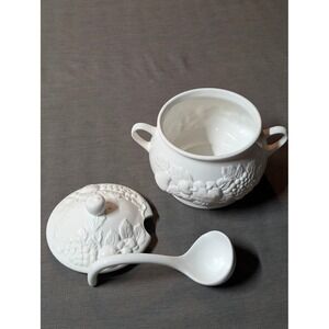 Tabletops Unlimited Nature White Embossed Fruit Soup Tureen with Lid and Ladle